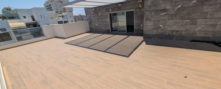 למכירה פנטהאוז בחולון 5 חדרים